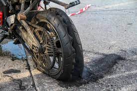 how to repair a motorcycle flat tire