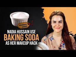 baking soda as a makeup hack baking
