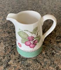 wedgwood sarah 039 s garden milk jug