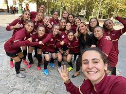 Galatasaray Kadın Futbol... - GALATASARAY HAMBURG DERNEĞİ | F