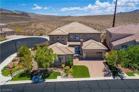 homes in anthem country club henderson nv