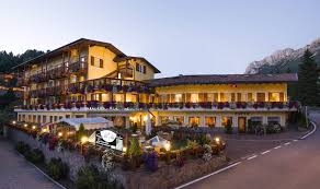 Последние твиты от alpi international (@alpi34415). Alle Alpi Beauty E Relax Hotel In Moena Trentino Italie
