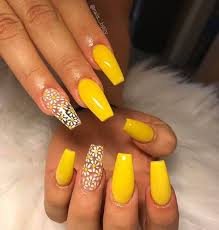 Discover ten yellow nail polish ideas for all of the bright manicure inspiration you need. 50 Gorgeous Yellow Acrylic Nails To Spice Up Your Fashion In 2021