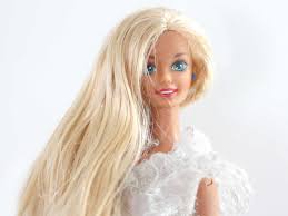L o v e t o n e s has uploaded 235 photos to flickr. How To Take Care Of An Old Barbie Doll S Hair 9 Steps