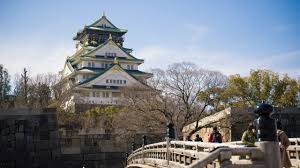 The castle stood at the heart of a grounds which included moats and various defensive walls and towers. Osaka Castle Japan S Most Visited Castle Nippon Com