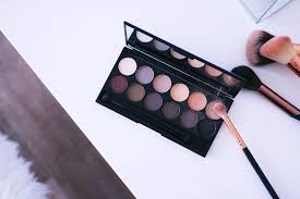 sleek makeup idivine palette review