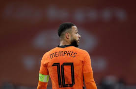 Memphis depay rejoint l'ol le 20 janvier 2017 en signant 4 ans et demi. Lyon Chief Rejects The Idea Of Memphis Depay Leaving For Barcelona