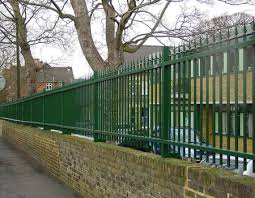 Законна ли е новата ограда на къщата на кмета иван тотев? Metalni Ogradi Za Dvor I Ksha Na Top Ceni Kupi Metalna Ograda Ironfence