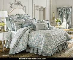 Vanderbilt Comforter Set By J Queen New
