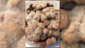 The largest celebratory meal is eaten on christmas eve and will consist of turkey or ham, or in some regions salted cod along with plenty of sweet treats. Holiday Recipe Biscochos Traditional Mexican Cookies For Christmas 9news Com