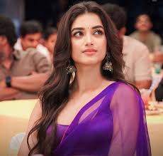 Bhagyashri Borse (@bhagyashriiborse) • Instagram photos and videos