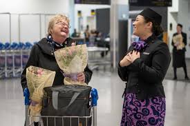 "Air New Zealand Brings Joyful Surprise to Passengers with Rose-Themed Baggage Carousels on Mother