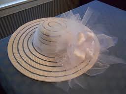 Moreover, instead of sewing a beautiful hat. Hat Decorating Ideas Turn A Plain Straw Hat Into A Beautiful Creation