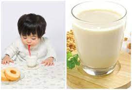 Sai lầm khi uống sữa đậu nành khiến trẻ dễ mắc bệnh: Mẹ thông thái nhớ đừng  mắc phải kẻo hại cả đời con
