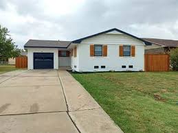 houses in lawton ok