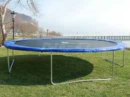 There are other trampolines in stock and we can also make custom trampoline just for you 😉 dm @attro.batut or whatsapp in the profile header. Mata Do Trampoliny Batut 435 Cm 88spr 14ft Neo Sport Na Neo Sport Pl