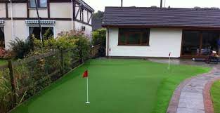 Backyard Artificial Grass Putting Green