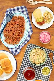 slow cooker pulled pork with honey bbq