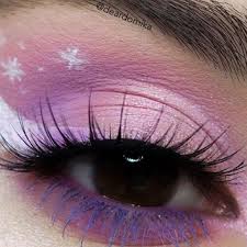 winged liner beauty photos trends