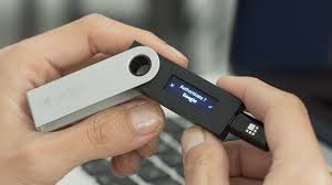 A hardware wallet is a special type of bitcoin wallet which stores the user's private keys in a secure hardware device. Crypto Hardware Wallet Ledger Nano S Usb Black Eventus Sistemi