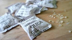 accidentally eat a silica gel packet