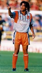 Последние твиты от ruud gullit (@gullitr). Ruud Gullit In The Famous Infamous Orange And Grey Kit This Was First Kit I Bought My Eldest Son For Hi Chelsea Football Fifa Football Chelsea Football Club