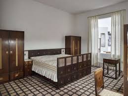 Modern style bedroom by anastasia reicher interior design. Schaut Auf Ihre Betten Kunst
