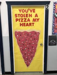 pizza classroom door decor 420x559