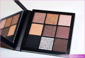 huda beauty smokey obsessions eyeshadow