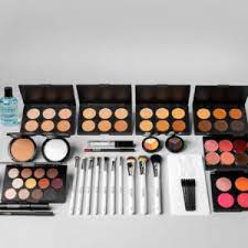 interate makeup kit poise beverly