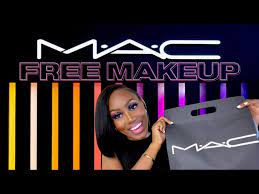 benefits of working for mac cosmetics