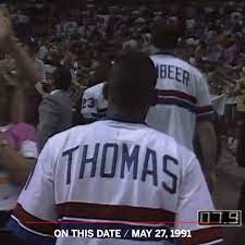 On This Date: The Pistons walk off the court early | After getting swept in  the ECF 29 years ago, the Detroit Pistons refused to shake hands with the  Chicago Bulls. Stream #