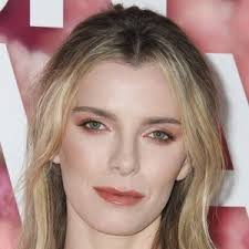 Search, discover and share your favorite betty gilpin gifs. Betty Gilpin Bio Family Trivia Famous Birthdays