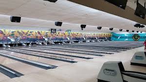2 games of bowling and/or laser tag, 20 minutes arcade time play*, 200 powertickets and a 600ml drink all for $27.90! Bowling Alley Classic Lanes Reviews And Photos 2145 Avon Industrial Dr Rochester Hills Mi