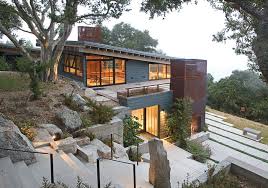 How To Artfully Build A House On A Hillside