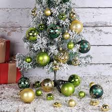 gold christmas tree decoration