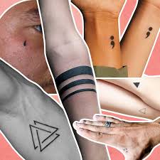 Die hellsten und einprägsamsten tattoos sind oft die kleinsten, nehmen wenig platz ein, hinterlassen. Das Sind Die Ursprunge Beliebter Tattoos Mode Jetzt De