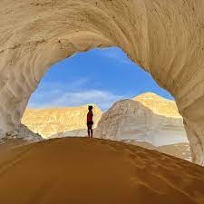 エジプトが誇る感動の大自然！白砂漠で1泊2日のデジタルデトックス | 海外の旅 【BE-PAL】キャンプ、アウトドア、自然派生活の情報源ビーパル