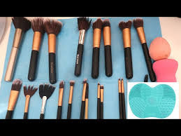 how to clean makeup brushes using soap