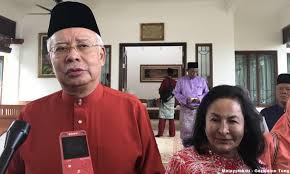 Rosmah bellowing at her seemingly hapless husband, can i advise you something?! the line — much like say hello to my little friend, and hold on to your. Malaysiakini Rosmah Trial Court Accepts Can I Advise You Something Recording