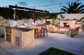 L Shaped Outdoor Kitchen