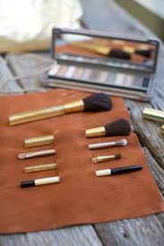 easy diy leather makeup brush holder