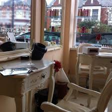 nail salons near putney london