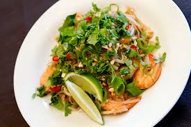 Dette er en favoritt rett i thailand. Einar Nilsen On Twitter Pad Thai With Prawns On The Blog Today Spicy Beautiful And Simple Https T Co Wpk2lcap1y Foodie Thai