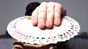 It is easily one of the most used and learn with this easy card trick how to fan perfectly a deck of playing cards in your hands. How To Fan A Deck Of Cards Like A Magician Cardistry Magic Tutorial Youtube