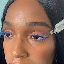 7 ways to wear blue mascara beauty