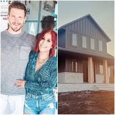 Chelsea houska shows off her new house shared with cole deboer on an upcoming episode of. Chelsea Houska Gives Tour Of Farm Home With Cole Deboer Photos