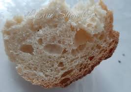 Évitez d'acheter du pain grâce à ces deux recettes simples et faciles de pain maison ! Pain Maison Govi Recette