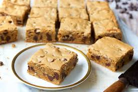 chewy chocolate chip cookie bars recipe