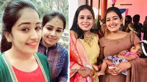 Lakshmi unnikrishnan k (born 2 september 1991), better known by her stage name lakshmi nakshathra, is an indian television presenter and radio jockey who works in malayalam television and stage shows. Tamaar Padaar Anumol With Family Star Magic à´…à´¨ à´® à´³ à´• à´Ÿ à´¬à´µ Youtube